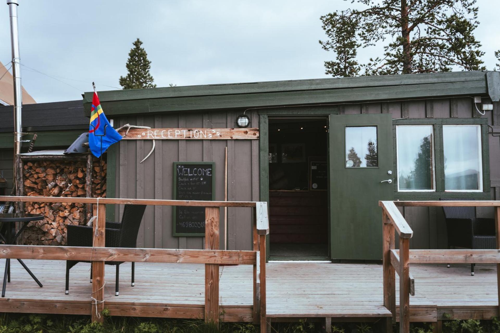 Reindeer Lodge Юккас'ярві Екстер'єр фото